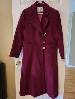 Vintage-inspired Women's Burgundy Long Coat by
